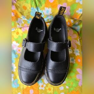 Women's Dr. Marten Mary Jane Platform Shoes. Size US 9 Uk 41. Slightly Used